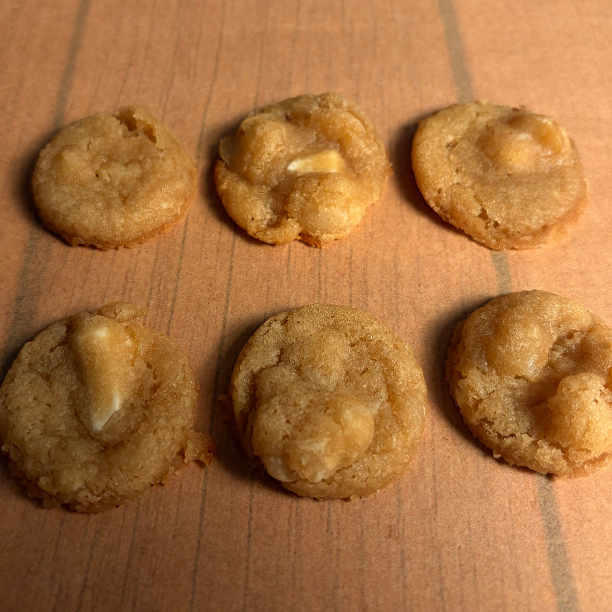 6-Pack White Macadamia Nut Cookie Bites